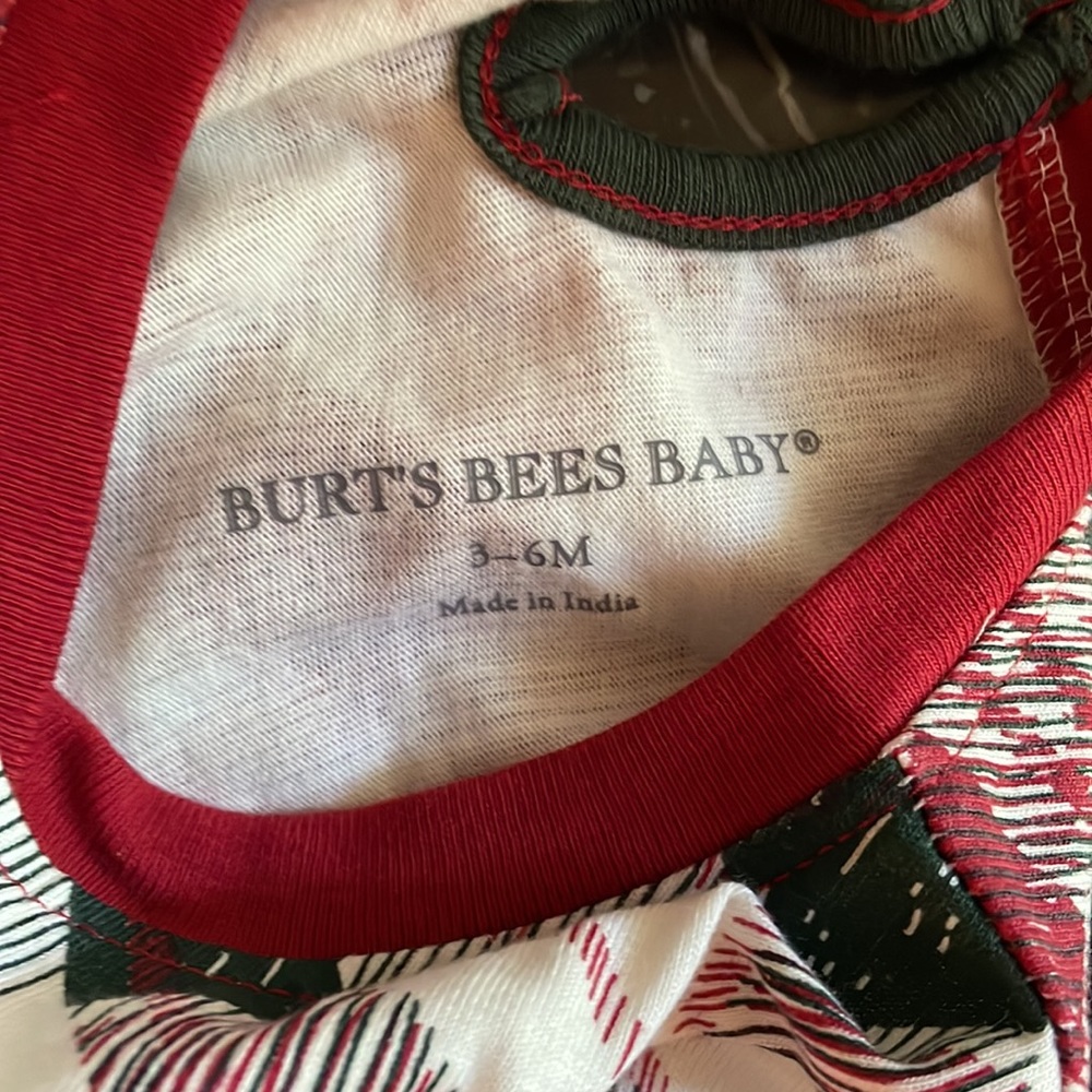 Burts Bees Baby Christmas pajamas size 3-6 months baby girl brand new with tags - Picture 9 of 9